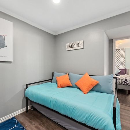 Tiffany Hip Montrose Apt Near Medcenter Uh & Nrg Houston Exteriör bild