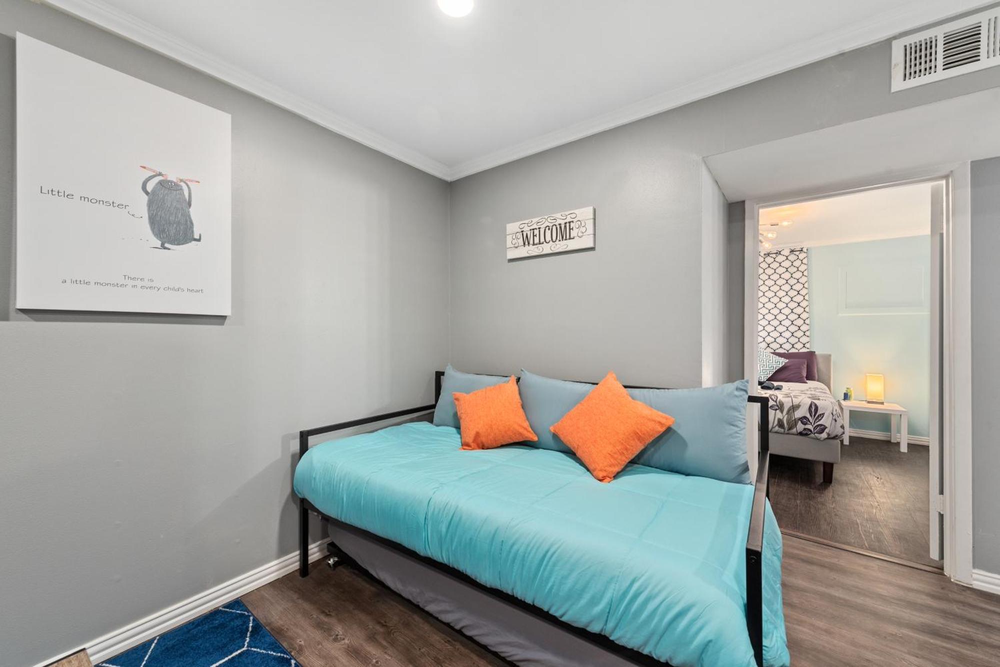 Tiffany Hip Montrose Apt Near Medcenter Uh & Nrg Houston Exteriör bild