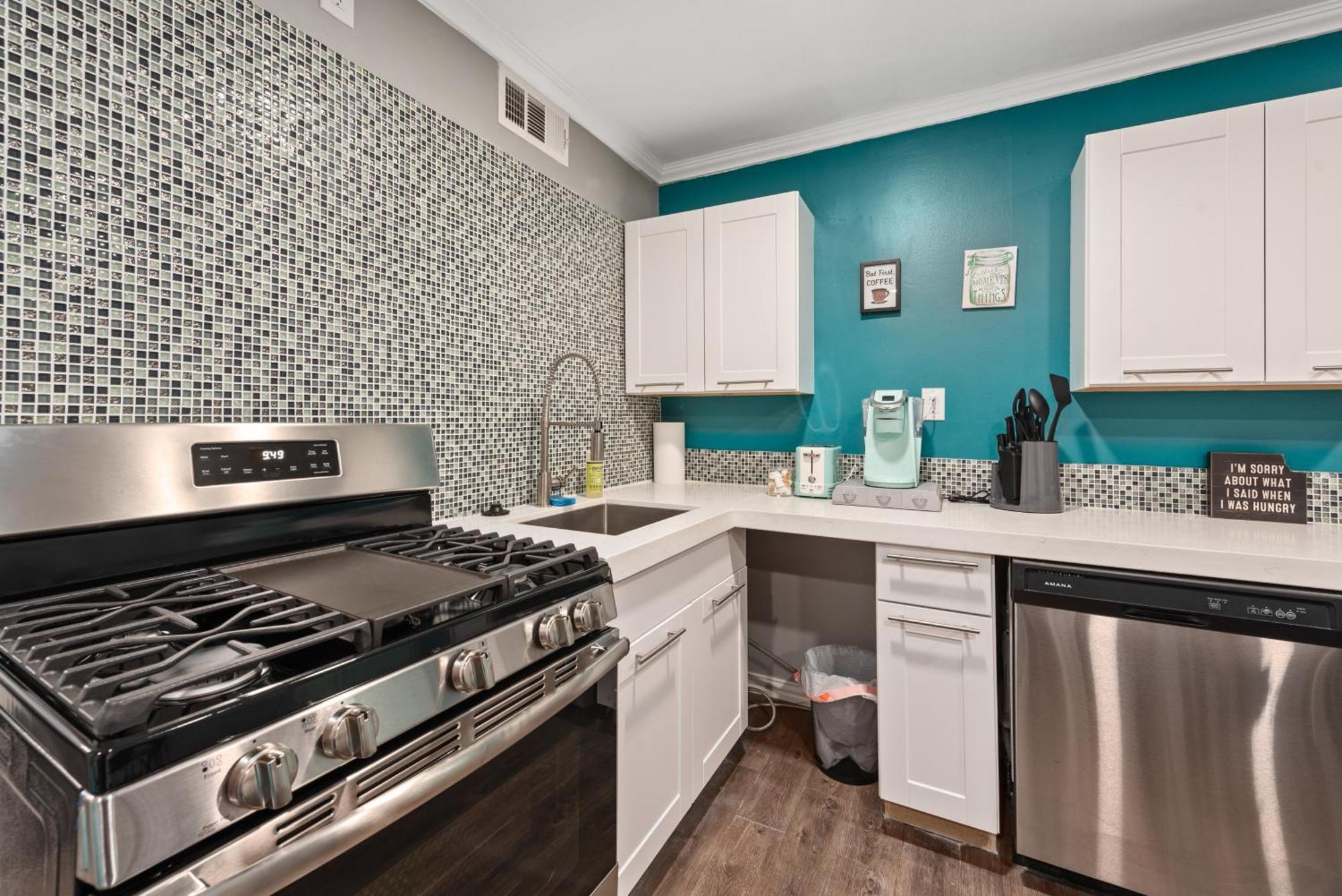 Tiffany Hip Montrose Apt Near Medcenter Uh & Nrg Houston Exteriör bild